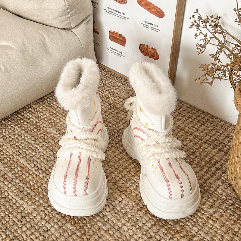 Internet celebrity cotton boots women's 2025 winter new popular snow boots warm versatile small thick-soled white cotton shoes