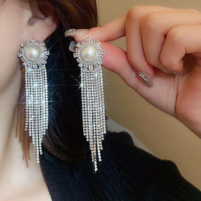 Round Pearl Zircon Fringed Earrings Personalized Exaggerated Long Earrings Women's Light Luxury High-end Earrings