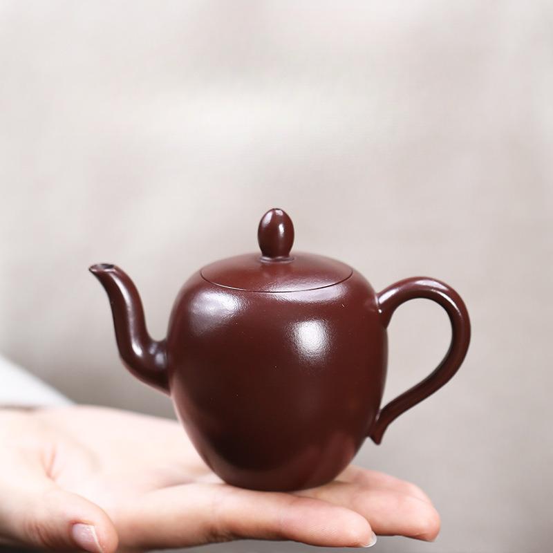

110ml Creative Yixing Purple Clay Teapots Handmade Beauty Shoulder Pot Raw Ore Zhu Mud Kettle With Strainer Zisha Tea Set Craft