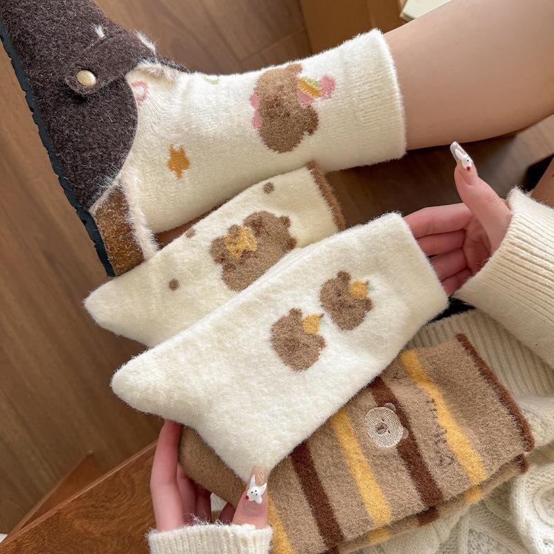Plush Socks for Women In Autumn and Winter, Coral Fleece Postpartum Socks, Thickened Warm and Cute Heating Socks, Floor Sleeping Socks