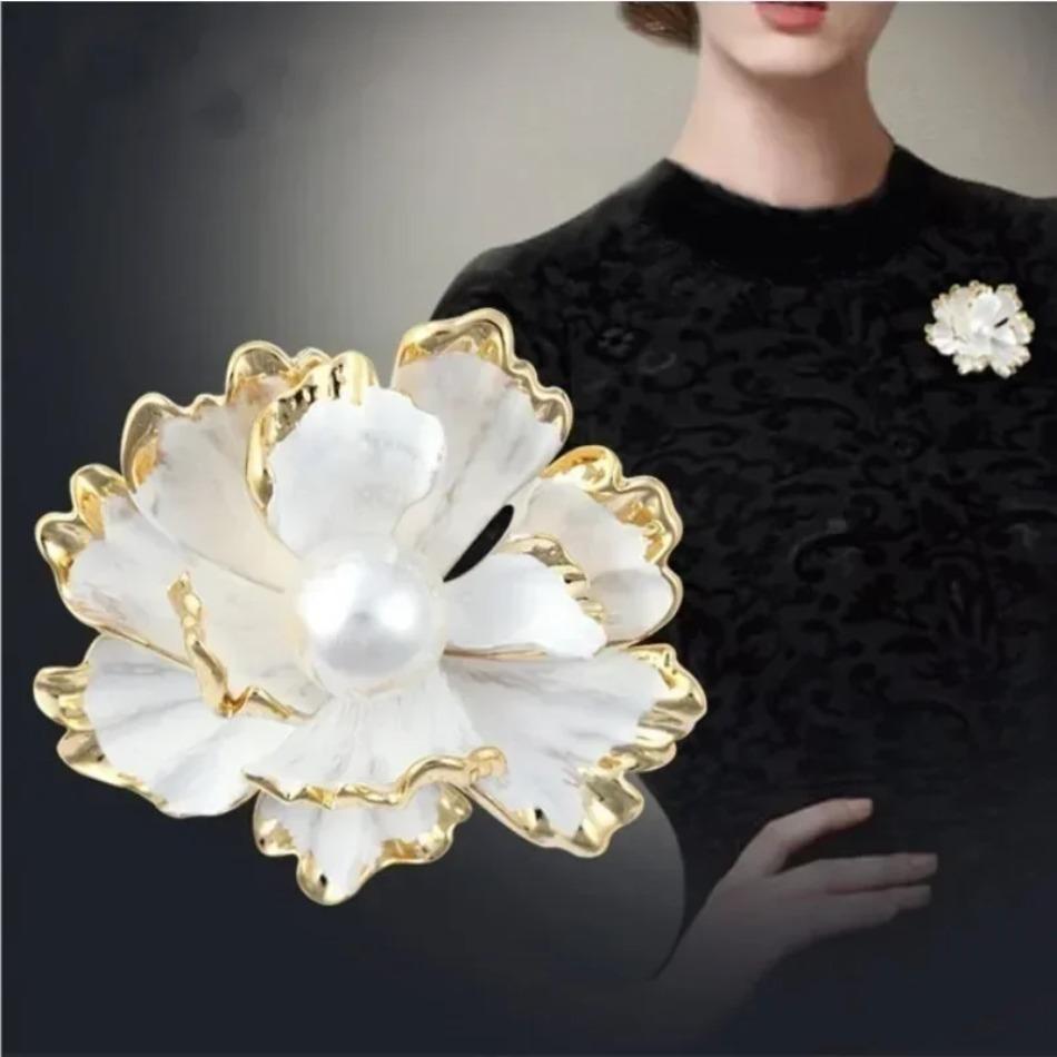 1 Pcs Rich and Noble Peony Brooch Elegance Party Accessories Brooches for Women High End Gold-plated Alloy Chinese Style Ethnic
