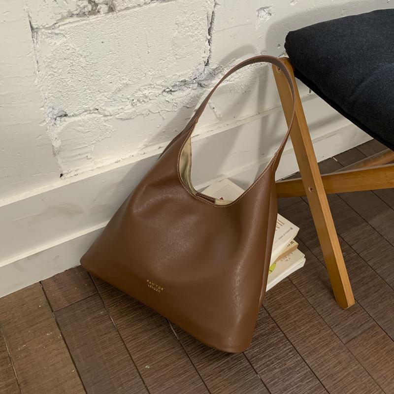 Retro Bag Women's Large Capacity 2025 New Autumn and Winter Simple Versatile Shoulder Bag Premium Texture Commuter Tote Bag