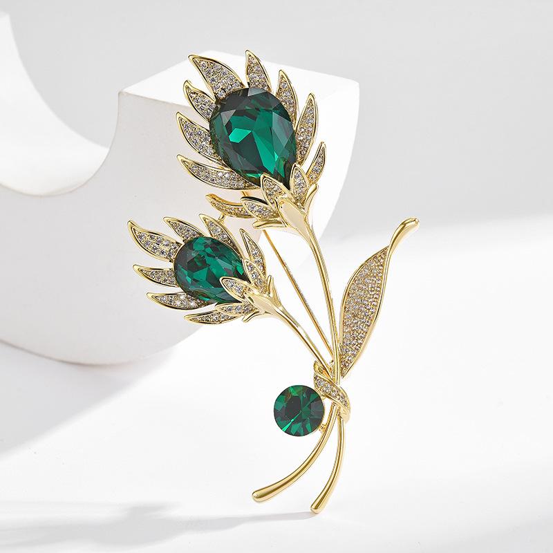 

Тяжелая промышленность Роскошь Голубая капля воды Цветок Брошь Высококачественные аксессуары для одежды Корсаж Слегка инкрустированный цирконий Прямые поставки зелёный