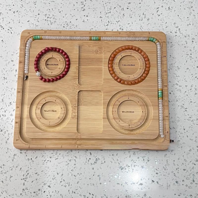 Drewniana tablica do nawlekania koralików do tworzenia bransoletek i naszyjników, z oznaczonymi miarami jubilerskimi, tablica do mierzenia bransoletek do projektowania biżuterii