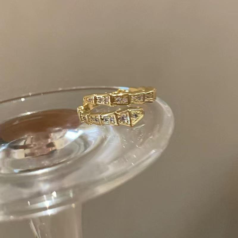 Women's Luxury Diamond Snake Bone Open Ring - Stylish Niche Design, Cool Index Finger Statement Ring