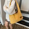 2025 Autumn and Winter New Large-capacity Casual Fashion Messenger Bag Women's Japanese Solid Color Shoulder Bag Niche Tote Bag