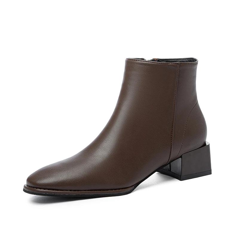 Retro square toe thick heeled short boots for women in autumn and winter 2024, new British style with plush warm Chelsea boots