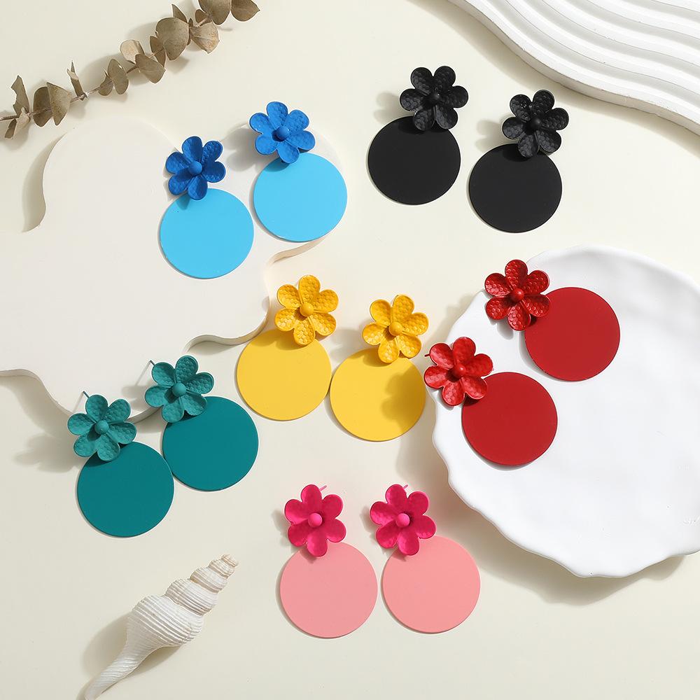 Transgraniczna gorąca wyprzedaż letnie słodkie małe świeże kolczyki kolczyki nowe okrągłe kwiatowe splicing blacha żelazna malowanie wyczucie designu