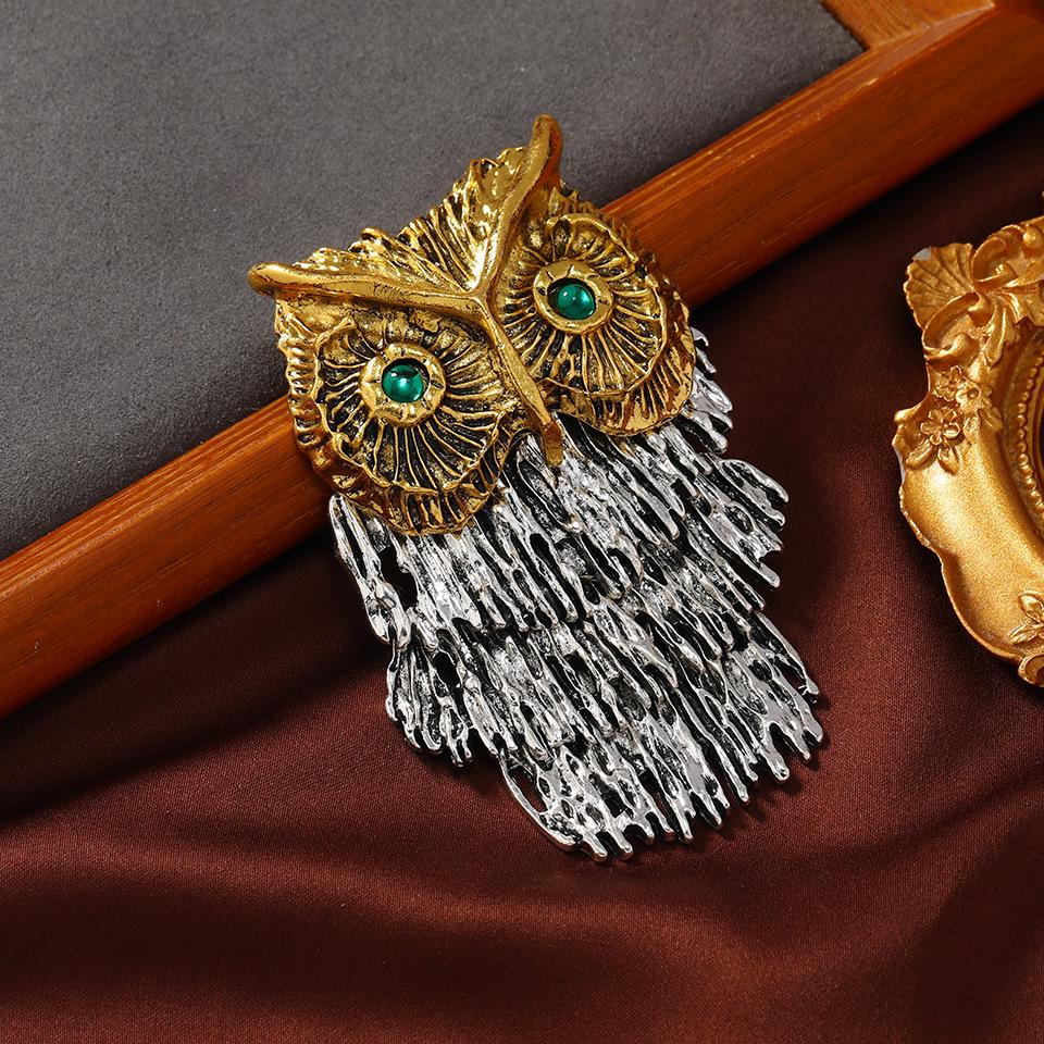 

Vintage Owl Tassel Brooch: Men s European & American Coat Accessory