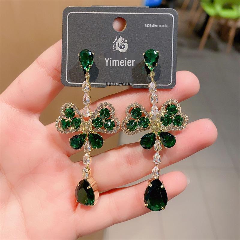 S925 Silver Needle Rhinestone Tassel Earrings - Exquisite Long Claw Chain with Colored Diamonds, European & American Style