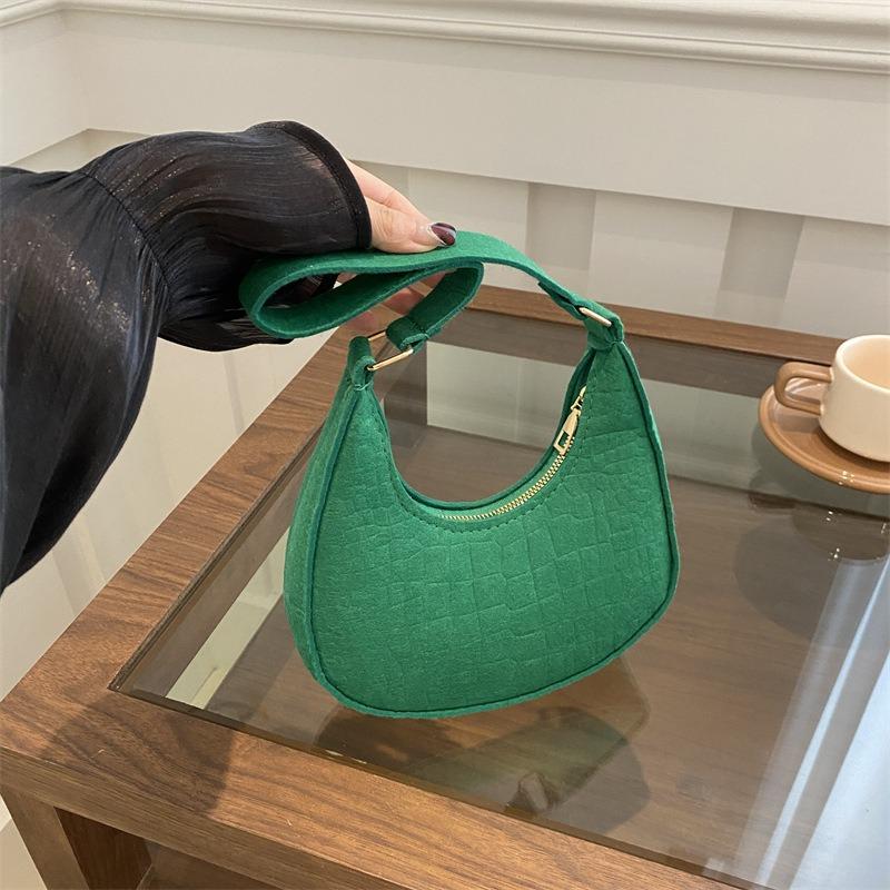 Autumn new crescent bag women's fashion casual trendy retro felt crocodile pattern armpit bag women's shoulder bag