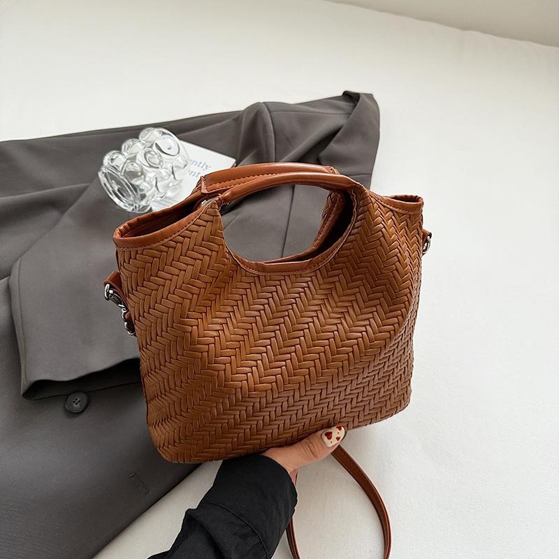 2025 Summer Woven Women's Bags, Fashionable Niche Handbags, New Messenger Bags, Large-capacity Exquisite Shoulder Bags
