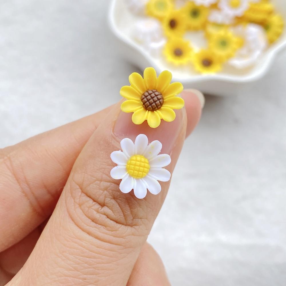 50Pcs 12Mm Resin 3D Colorful Mini Sunflower Flower Gems Flatback Figurines Scrapbook Wedding Applique Nail Art Decor Crafts