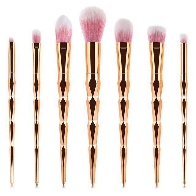 

Штрих Краси - Набір з 7 штук: Кисть для макіяжу T-07-072 - 7 Pcs - Diamond - Rose Gold