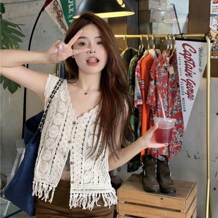 French Niche Design Hollowed-out Crocheted Knitted Waistcoat Vest for Women To Wear Outside In Summer Loose Tassel Sleeveless Spicy Girl Top