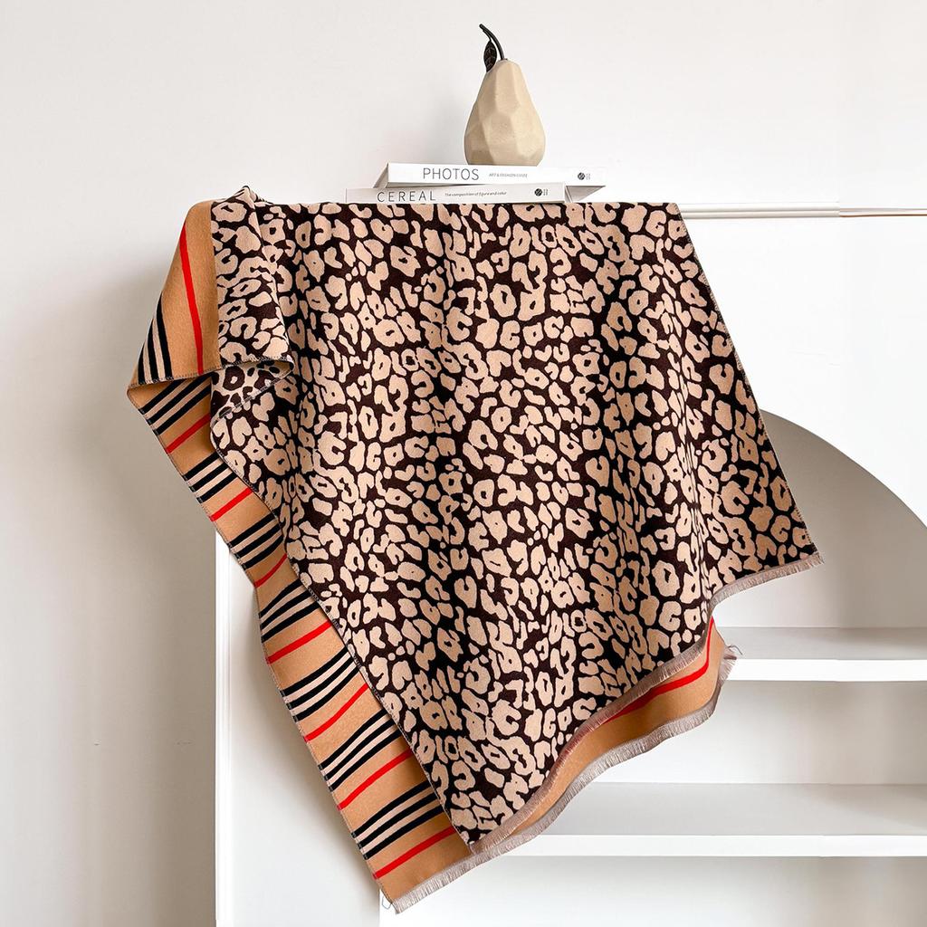 Leopard Print Jacquard Imitation Cashmere Scarf Women'S Short Fringed High-End Shawl