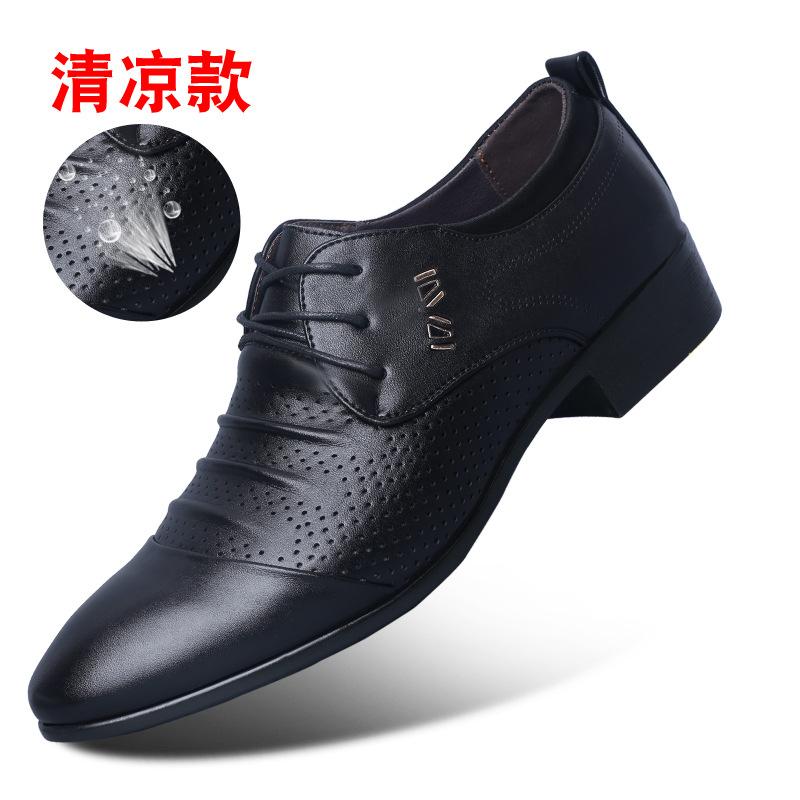 Nyári Fekete Barna Fehér Férfi Bőr Cipők Hegyes orrú Férfi Ruha Cipők Kiváló minőségű formális Slip On Hollow Out Szandálok Férfi h78