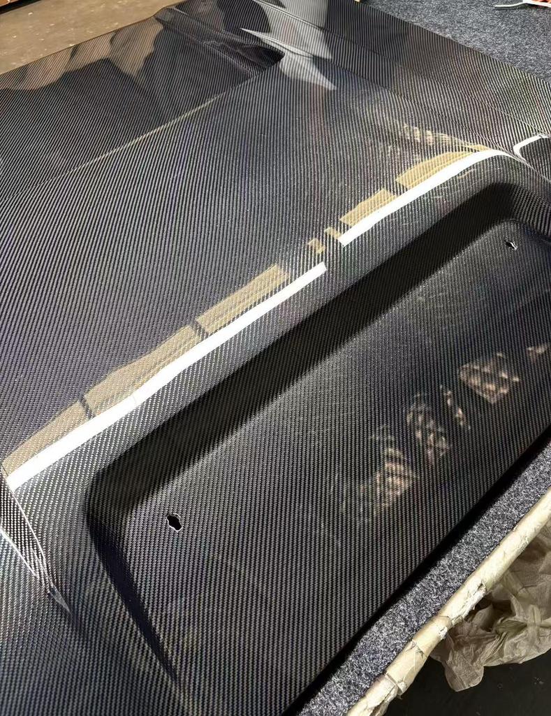 Carbon Fiber Hood Mod for Toyota LC71/76/78, Bright Finish, Double-Sided Installation