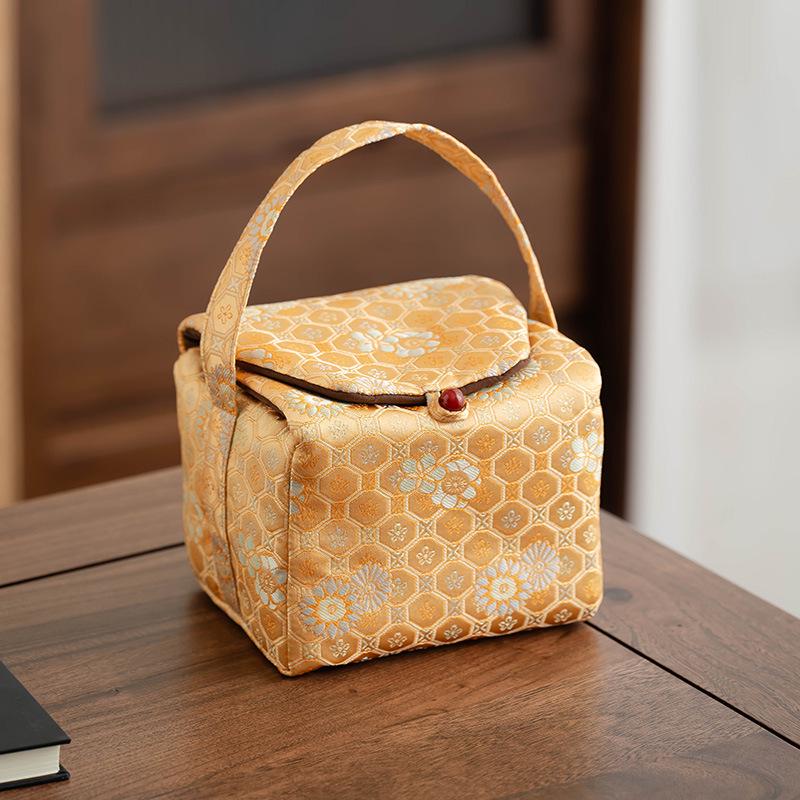 Portable Shockproof Quilted Silk Tea Set Bag - Handheld, Thickened, Outdoor Travel Protection