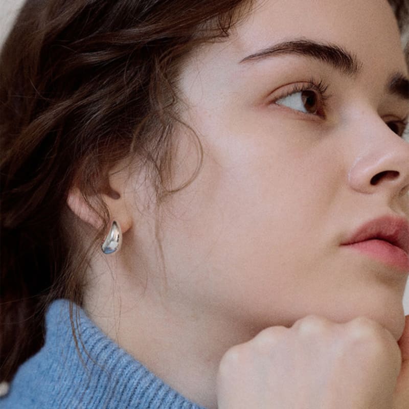 

NORMALLEE [Silver 925] Water Drop One-touch Earrings (XL) Silver