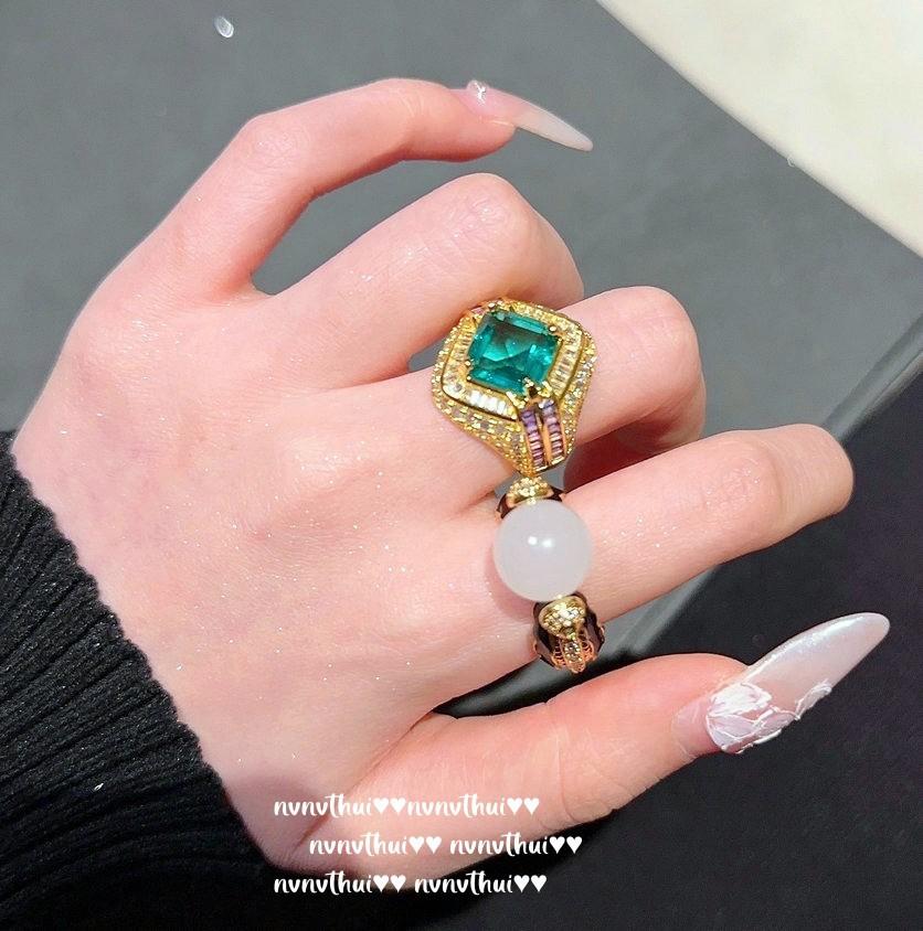 Lychee Frozen White Chalcedony Honeycomb Gemstone Ring Vintage Plated 18K Gold, Iris Purple Large Carat Zircon Ring