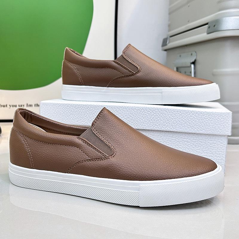 Unisex Weiße Canvas Slip-On Sneaker: Freizeitschuhe mit weicher Sohle für Männer, Jugendliche und Frauen; Perfekt zum Tanzen, Entspannen und für den Partnerlook.