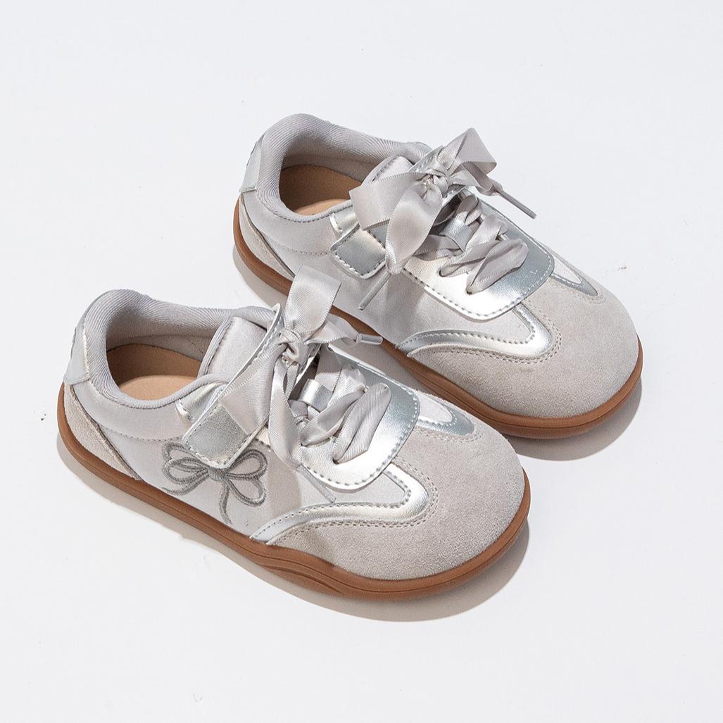 

Girls Fashionable German Training Shoes Lightweight Sports Shoes Soft-soled Shoes Casual Shoes for Girls 23 срібний