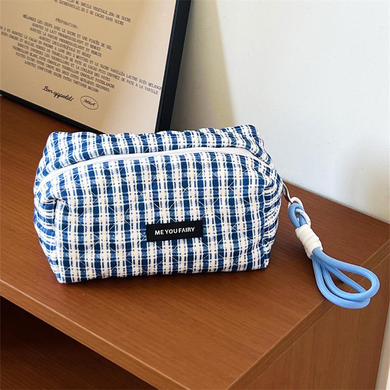 Sweet Girly Plush Large-Capacity Cosmetic and Toiletry Travel Bag