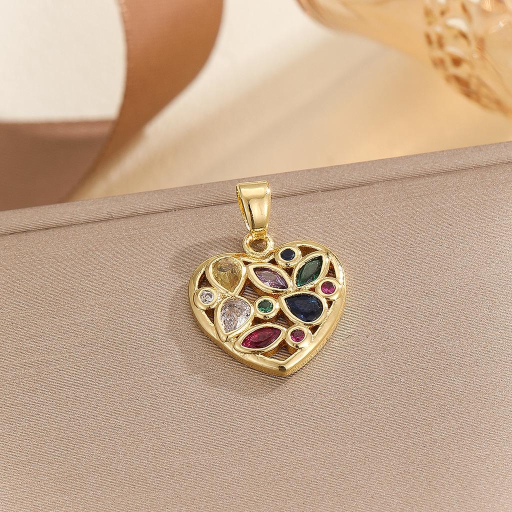 Colored Zircon Love Pendant for Women Fashionable Palace Style Elegant and Versatile Stainless Steel Chain Random Colors