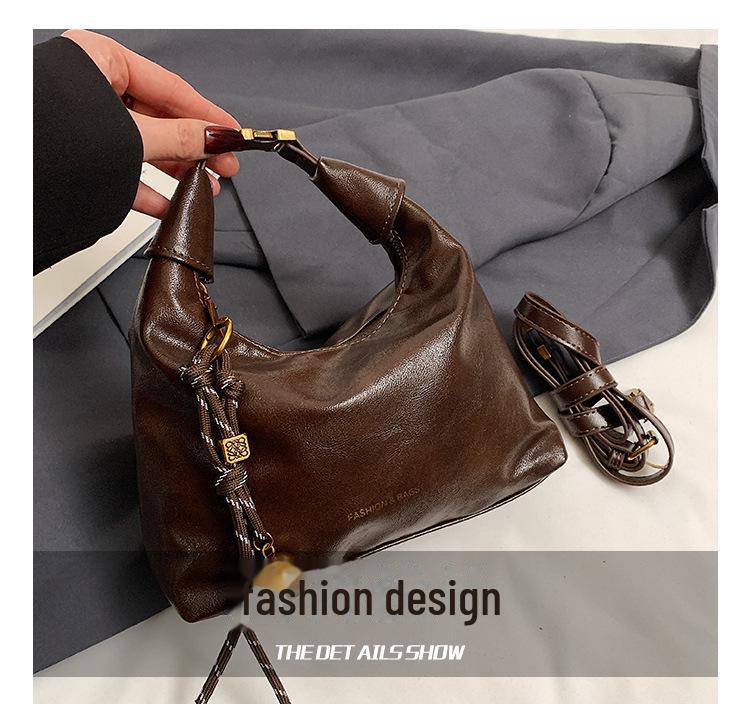 2025 Retro-Knödeltasche aus weichem Leder: Modische Umhängetasche für Damen im Herbststil.