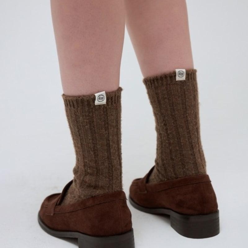 DEPOUND Cashmere Blend Ribbed Socks - Brown