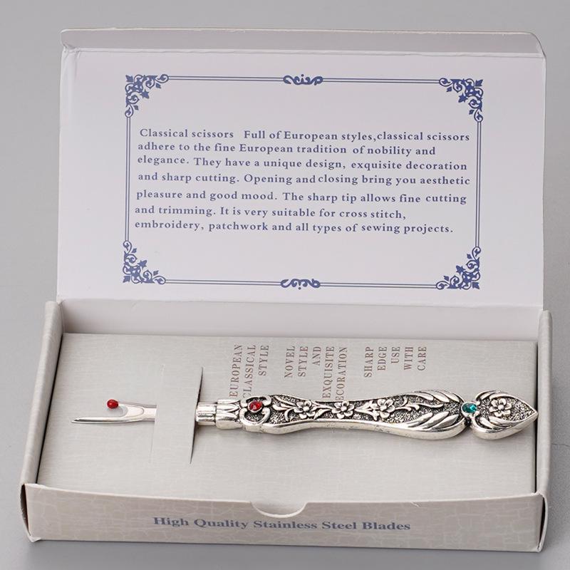 Retro Zinc Alloy Handheld Seam Ripper for Cross Stitching