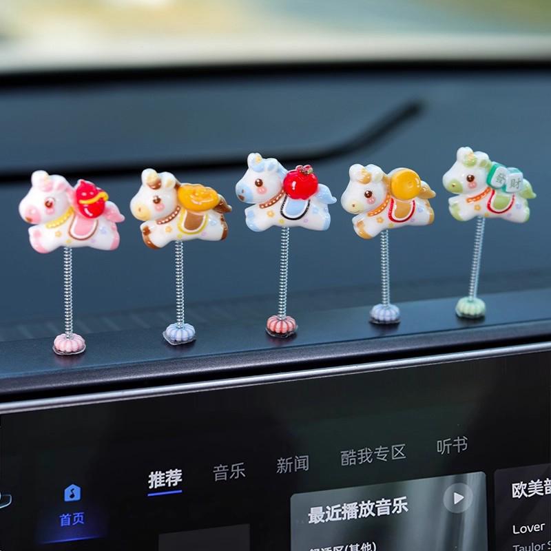 Enfeite de Cavalo Miniatura do Zodíaco Para Carros - Pônei da Sorte Decoração de Console Interno de Carro