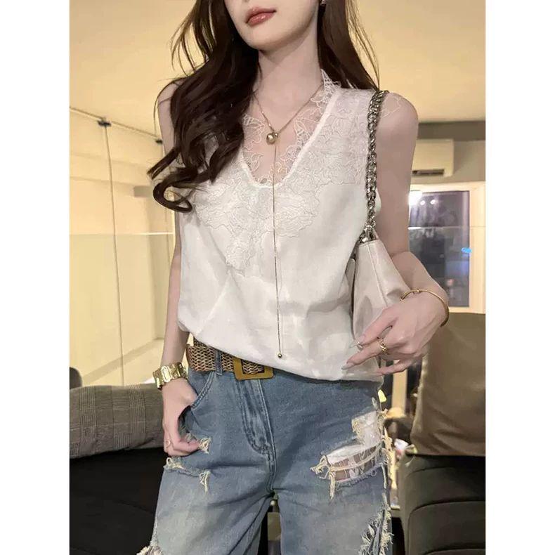 

Plus Size Women s Summer Lace Patchwork Sleeveless V-Neck Vest - Loose, Slimming, and Versatile Design M (suggested for under 120 jin)