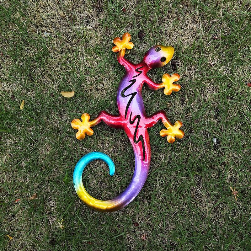 

Металлическая ящерица настенный декор красочные настенные подвесные вдохновляющие настенные скульптуры для сада статуи и скульптуры для оконного ограждения из ствола дерева