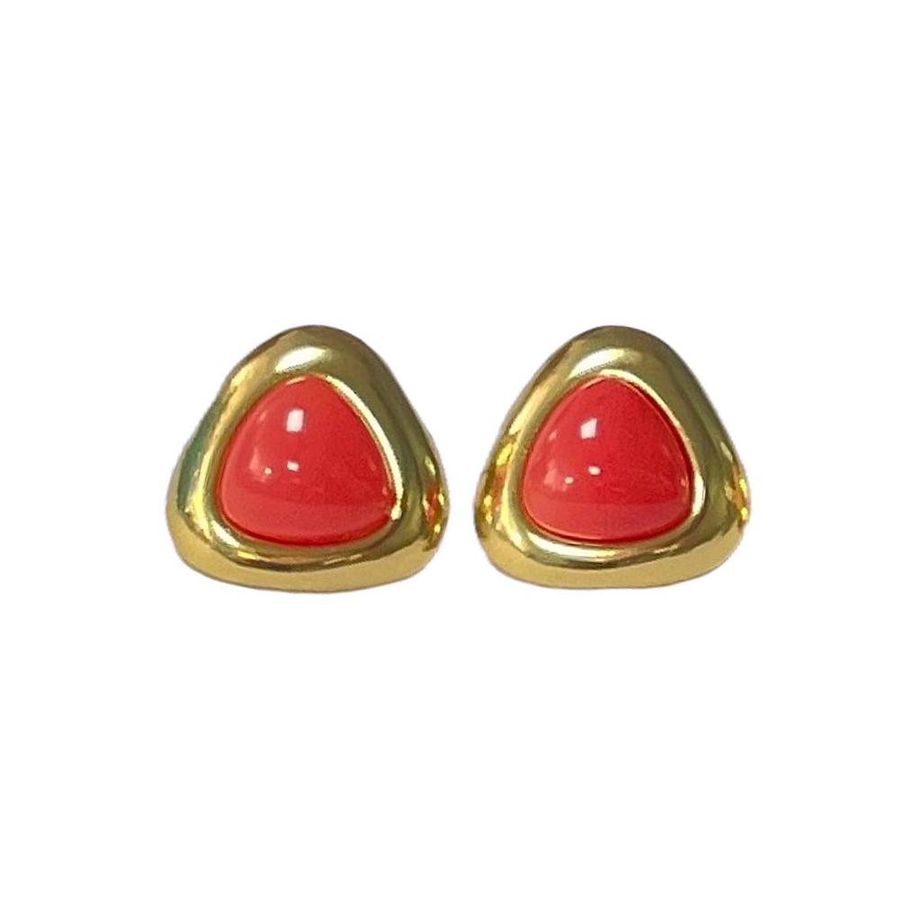 304 Stainless Steel Retro Gradient Triangle Stud Earrings: European & American Style, Unique Personality Design