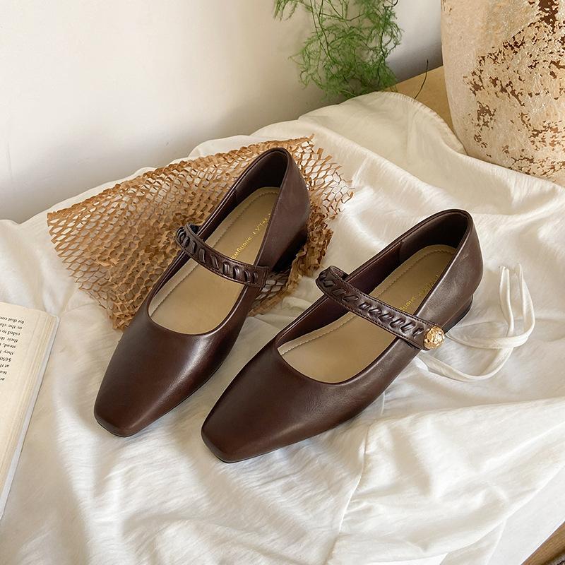 

Soft leather shallow mouth single shoes women s thick heel with square head women s low heel work shoes 2025 spring and autumn new Mary Jane 40 коричневый