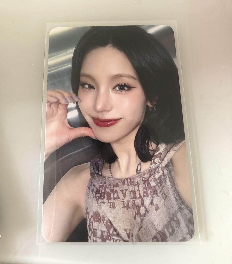 

[USED] ITZY Yeji Air Makestar Taiwan Limited Edition 200 Trading Cards