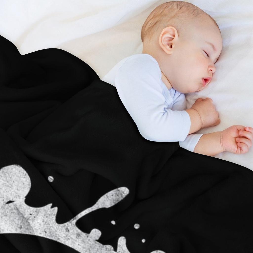 Distressed Yin Yang Feng Shui Ying Yang Taoism Zen Buddhism T-Shirt Throw Blanket Summer Beautifuls Blankets