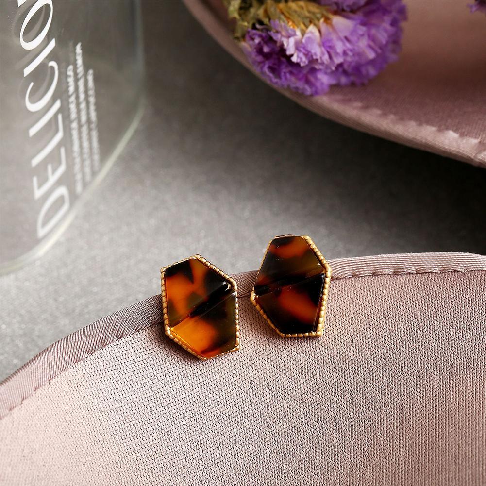 Women Retro Punk Style Simple Acrylic Irregular Leopard Pattern Earrings