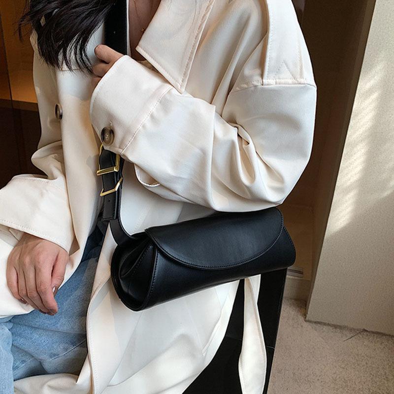 Guangzhou Women's Bag Generation Niche Design Baguette Bag Cylindrical Crossbody Shoulder Bag