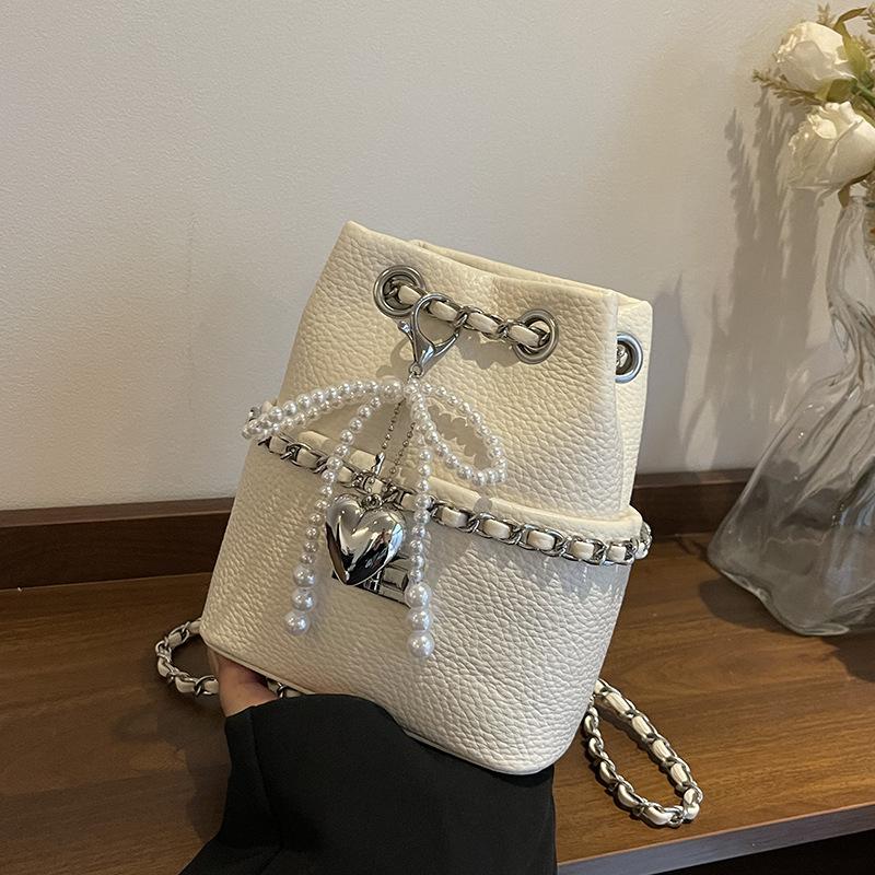 

Summer fashion bucket bag women s 2025 new simple and versatile high-end chain shoulder messenger bag бежевый