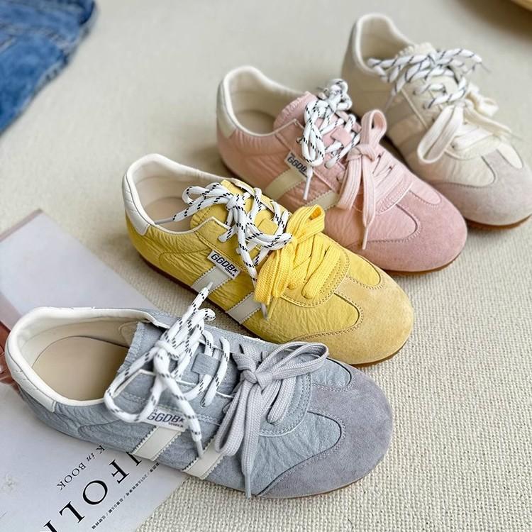 Retro German Training Shoes Women's Spring 2025 New Flat-bottomed Casual Board Shoes Sports Shoes Versatile Forrest Gump Shoes Little White Shoes