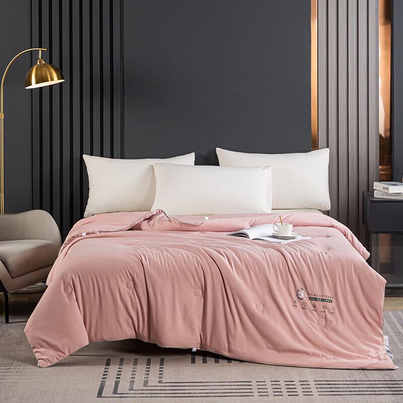 Dohia Mulberry Silk Core Soft Duvet