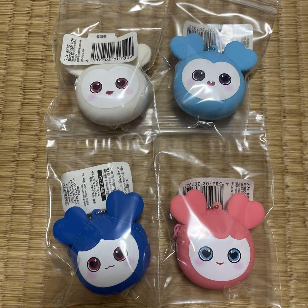 [USED] TWICE LOVELYS Mini Wallet Momo, Dahyun, Nayeon, Tzuyu