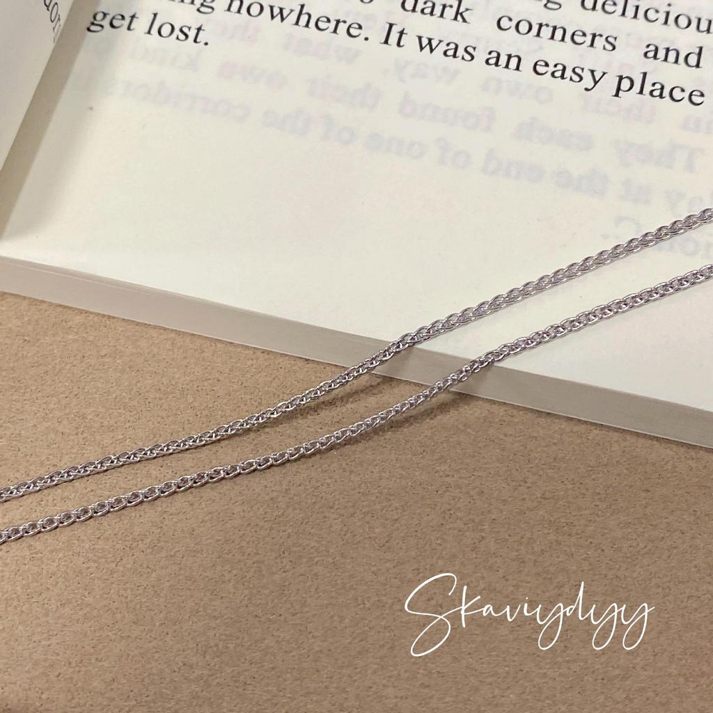 Versatile and Stylish Chopin Chain Necklace with W Clasp In Imitation Gold; a Simple, Fashionable Clavicle Chain.