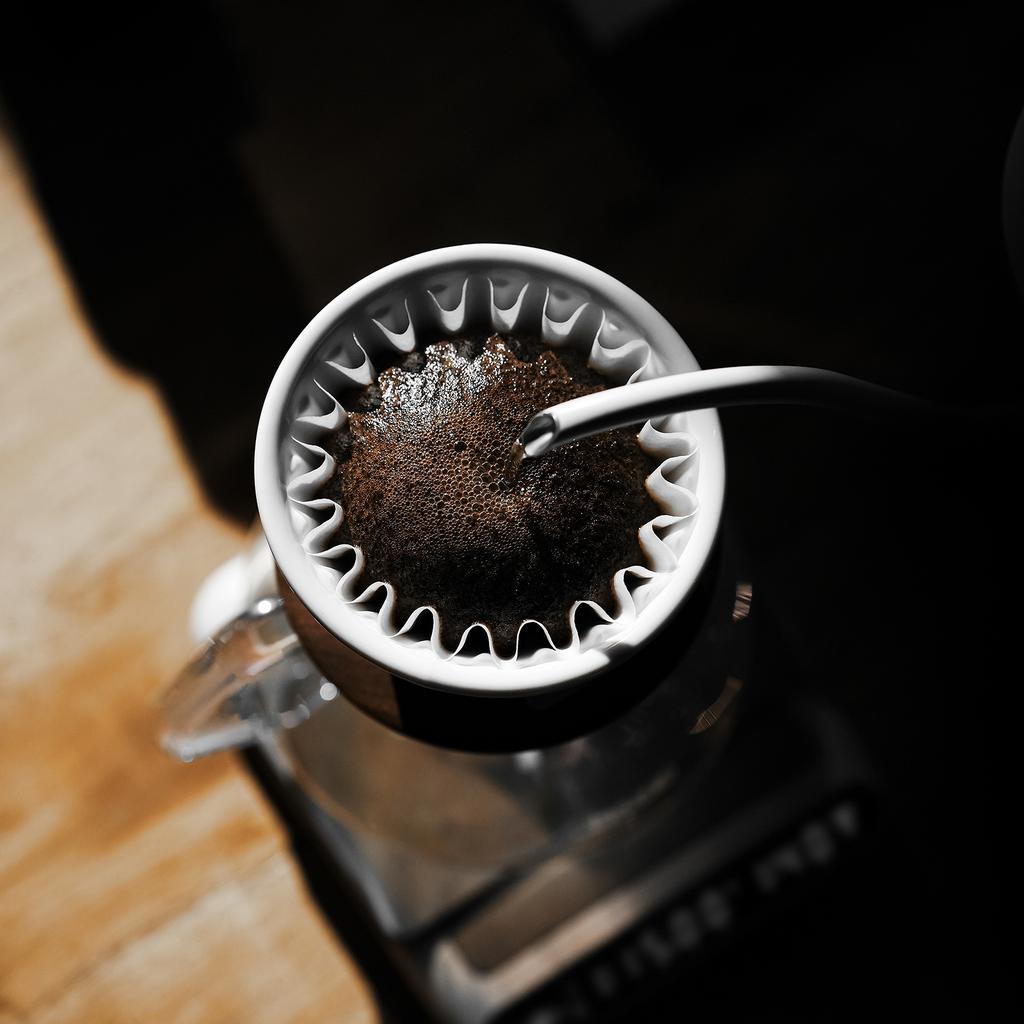 MHW-3BOMBER Meteor Dripper 1-2 Cups Pour Over Coffee Dripper With Wooden Base Ceramics Coffee Dripper For Manual Brew Barista