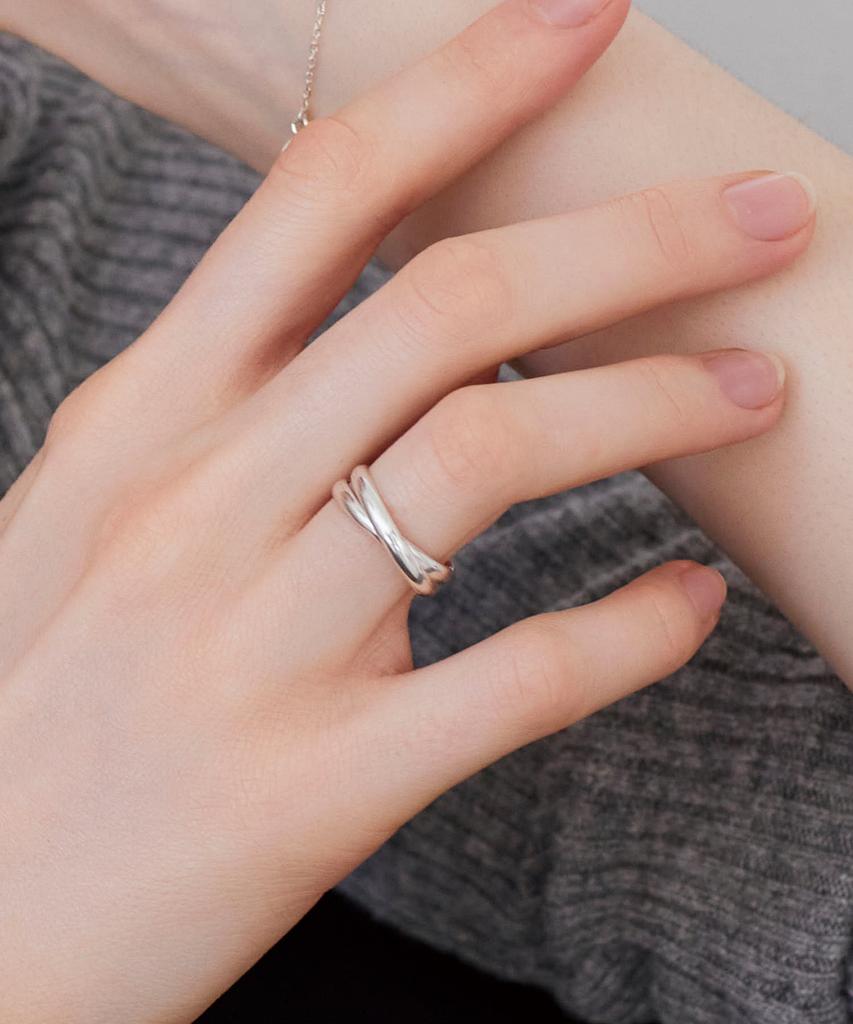 Dmoment (925 Silver) Infinity Layered Silver Ring