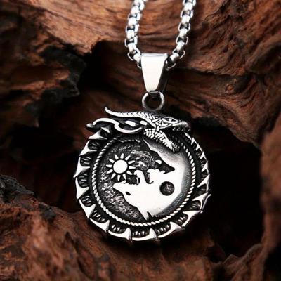 Collana con ciondolo a forma di lupo vichingo Yousheng Collana con ciondolo a forma di lupo Skoll Hati Gioielli retrò nordici vichinghi Regalo per uomini e donne
