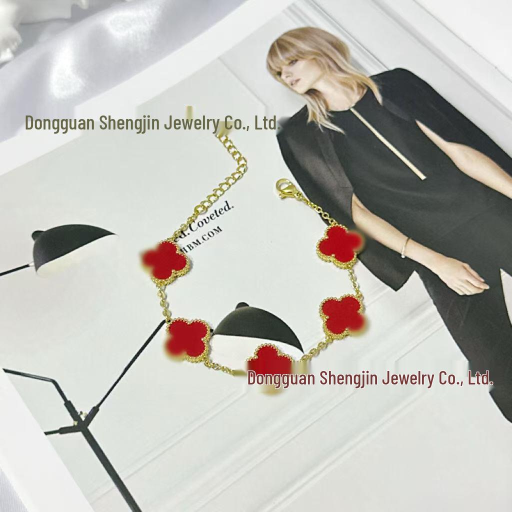 18K Gold-Plated Four-Leaf Clover Bracelet - Elegant, Durable & Versatile Women's Jewelry